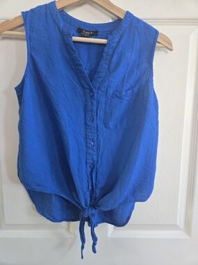 Toxik3 Sleeveless Tie-Front Button Top in Royal Blue- Size Small